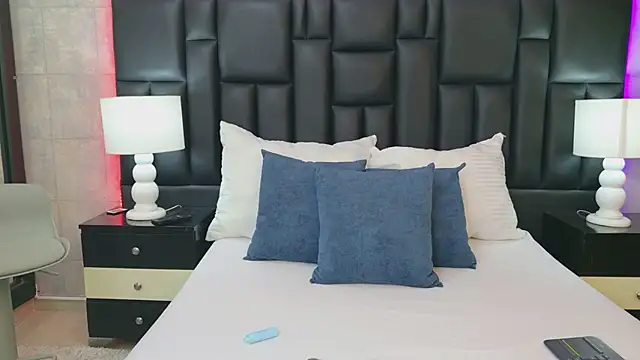 Snapshot of LaurenHazell chatting on 28, 2, 2026 LaurenHazell online show from 28, 2, 2026