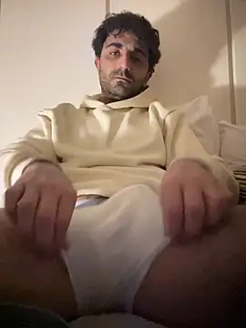 Snapshot of elia2711 chatting on 3, 3, 2026 elia2711 online show from 3, 3, 2026