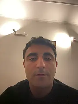 elia2711 online show from 10, 4, 2026