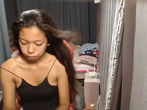 urgirlyflor online show from 6, 3, 2026