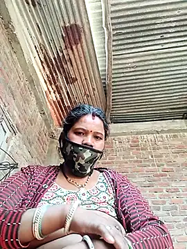 Snapshot of Kirti_sacsena chatting on 23, 2, 2026 Kirti sacsena online show from 23, 2, 2026