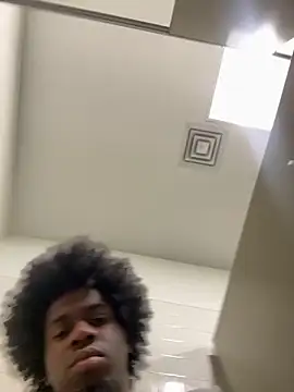 Snapshot of pussyeater_- chatting on 7, 2, 2026 pussyeater - online show from 7, 2, 2026