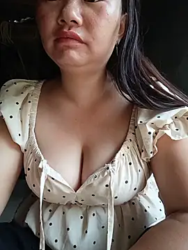 Snapshot of lisn-cute chatting on 23, 6, 2026 lisn-cute online show from 23, 6, 2026
