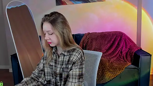 Mini Allice online show from 9, 2, 2026