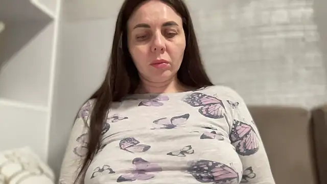 Darsy Rox online show from 15, 4, 2026