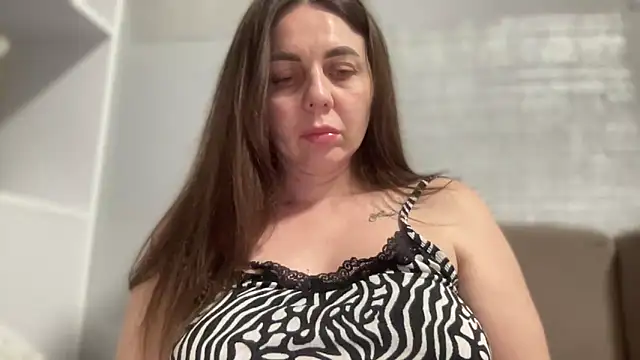 Darsy Rox online show from 13, 6, 2026