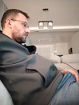 defaktor online show from 17, 4, 2026