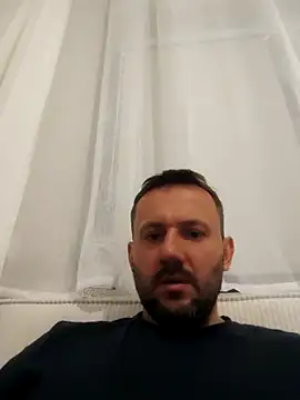 Snapshot of defaktor chatting on 18, 4, 2026 defaktor online show from 18, 4, 2026