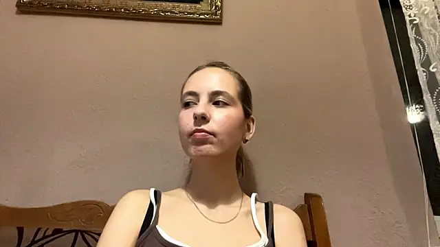 Snapshot of CharmingBlonde chatting on 12, 2, 2026 CharmingBlonde online show from 12, 2, 2026