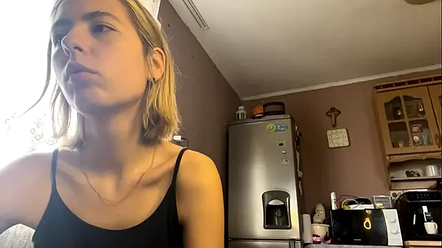 Snapshot of CharmingBlonde chatting on 14, 2, 2026 CharmingBlonde online show from 14, 2, 2026