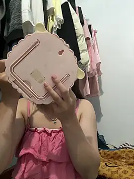 cuty lusy online show from 31, 5, 2026