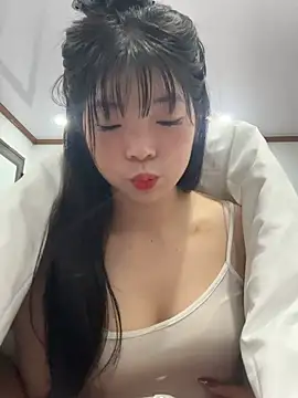 cuty lusy online show from 6, 3, 2026