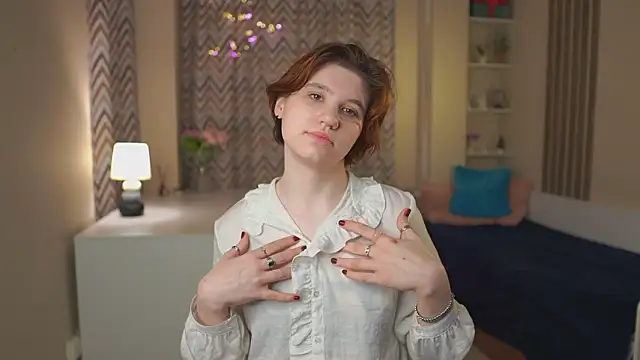 Snapshot of BelleHayton chatting on 18, 2, 2026 BelleHayton online show from 18, 2, 2026