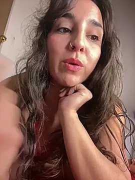 Snapshot of Latinaelisa chatting on 15, 5, 2026 Latinaelisa online show from 15, 5, 2026