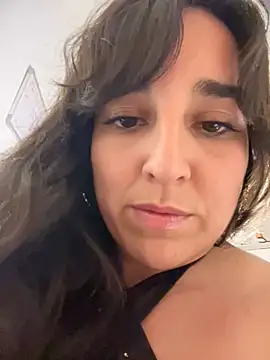 Latinaelisa online show from 9, 4, 2026