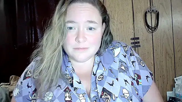 Snapshot of ladylynn13 chatting on 12, 2, 2026 ladylynn13 online show from 12, 2, 2026