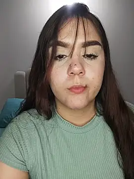 Snapshot of its_lauu_ chatting on 1, 3, 2026 its lauu online show from 1, 3, 2026