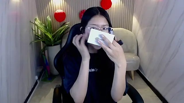 Snapshot of dani_tf chatting on 1, 3, 2026 dani tf online show from 1, 3, 2026