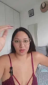 Snapshot of Victoria_Lusty chatting on 4, 7, 2026 Victoria Lusty online show from 4, 7, 2026