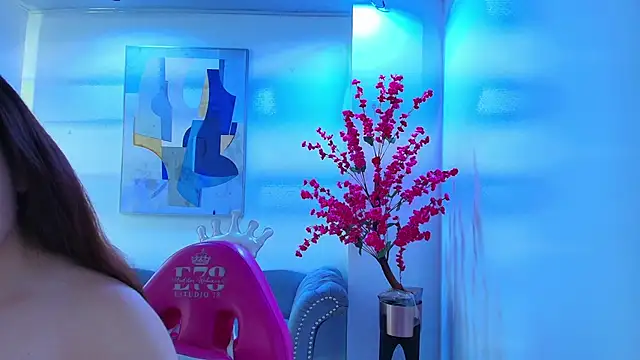 Chloe dolly online show from 2, 4, 2026