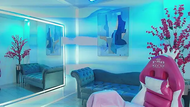 Chloe dolly online show from 26, 4, 2026