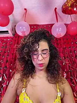 Woo isDaphne online show from 11, 2, 2026