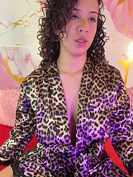 Woo isDaphne online show from 20, 6, 2026