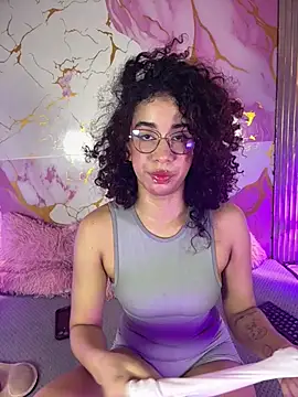 Woo isDaphne online show from 13, 4, 2026