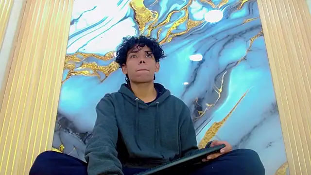 Snapshot of DaviidBuckx_ chatting on 27, 2, 2026 DaviidBuckx online show from 27, 2, 2026