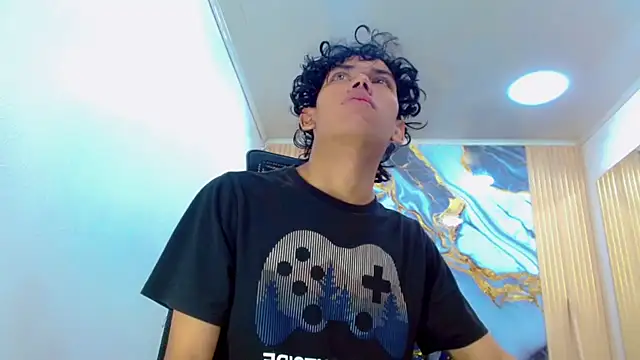 Snapshot of DaviidBuckx_ chatting on 19, 2, 2026 DaviidBuckx online show from 19, 2, 2026