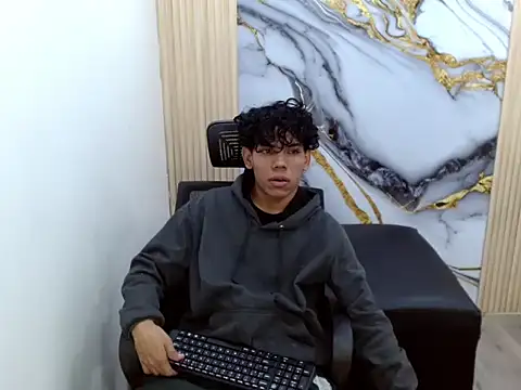 Snapshot of DaviidBuckx_ chatting on 14, 2, 2026 DaviidBuckx online show from 14, 2, 2026