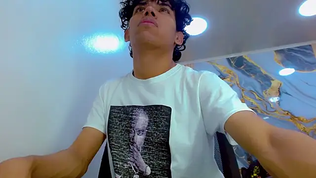 Snapshot of DaviidBuckx_ chatting on 21, 2, 2026 DaviidBuckx online show from 21, 2, 2026