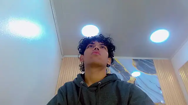 Snapshot of DaviidBuckx_ chatting on 23, 2, 2026 DaviidBuckx online show from 23, 2, 2026