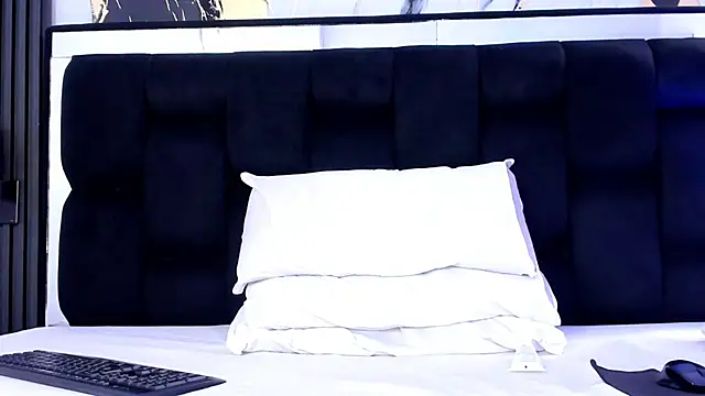 light eyes  online show from 11, 3, 2026