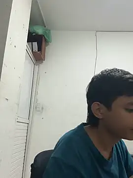 Snapshot of two_cam_latin chatting on 25, 2, 2026 two cam latin online show from 25, 2, 2026