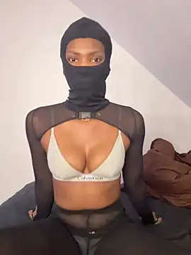 KiaraAmara online show from 16, 2, 2026