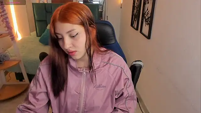 Snapshot of bloom_winxx chatting on 24, 2, 2026 bloom winxx online show from 24, 2, 2026