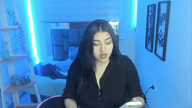 Snapshot of bloom_winxx chatting on 10, 2, 2026 bloom winxx online show from 10, 2, 2026