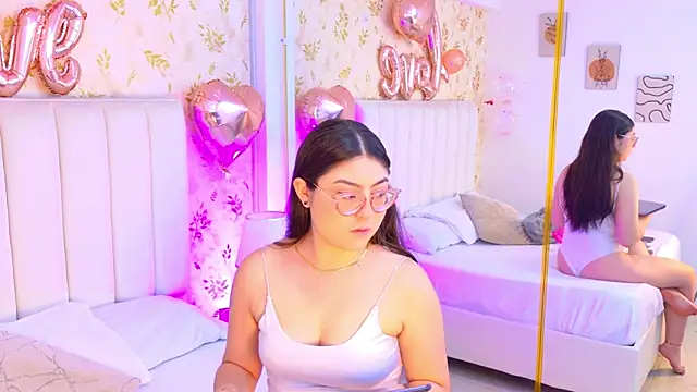 Snapshot of Mia_Reize chatting on 11, 2, 2026 Mia Reize online show from 11, 2, 2026