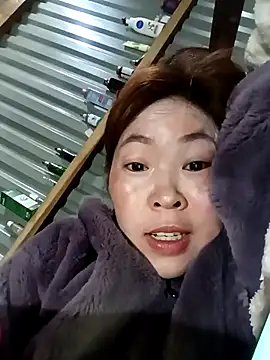 Yiyoongg online show from 3, 4, 2026