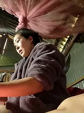 Snapshot of Yiyoongg chatting on 24, 2, 2026 Yiyoongg online show from 24, 2, 2026