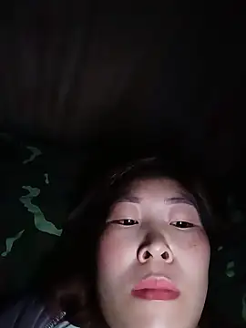 Yiyoongg online show from 16, 6, 2026