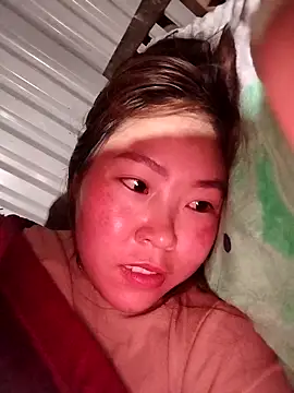 Snapshot of Yiyoongg chatting on 12, 2, 2026 Yiyoongg online show from 12, 2, 2026