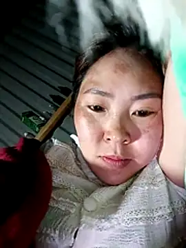 Yiyoongg online show from 11, 3, 2026