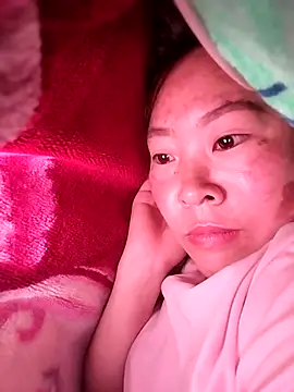 Snapshot of Yiyoongg chatting on 9, 2, 2026 Yiyoongg online show from 9, 2, 2026