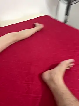 huyenzz online show from 15, 4, 2026