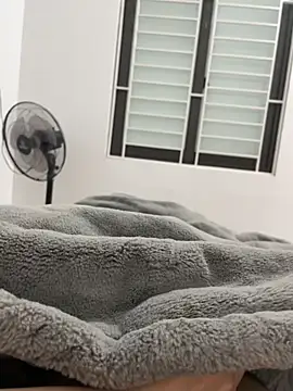 Snapshot of huyenzz chatting on 19, 2, 2026 huyenzz online show from 19, 2, 2026