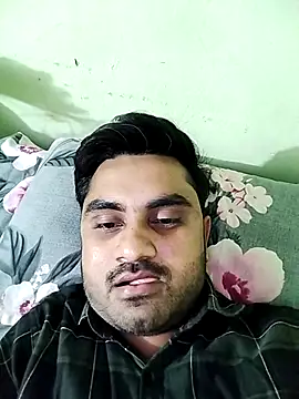 loyalboy 0052 online show from 15, 4, 2026
