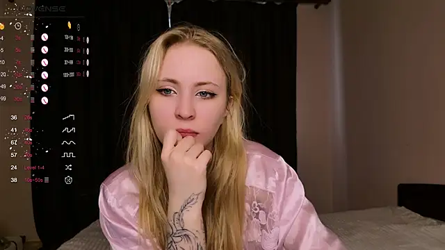 lilMelaniloveis online show from 19, 4, 2026