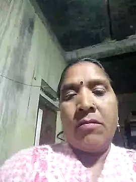 Snapshot of Loomaraj chatting on 15, 2, 2026 Loomaraj online show from 15, 2, 2026